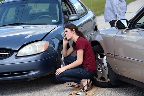 Car Wreck on a Texas Highway - What to Do and What Not to Do - Machi and Associates, P.C.